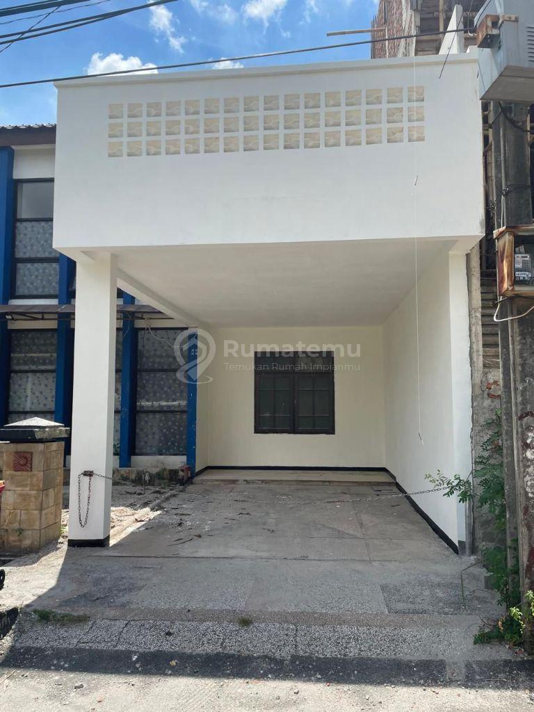 DIJUAL & DISEWAKAN CEPAT Rumah Cluster 2 Lantai yang Nyaman dan Sangat Strategis di Harapan Indah Regency, Bekasi