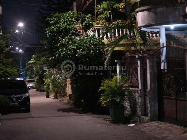 Dijual rumah hook Hadap Utara dan Timur Akses jalan 2 Jalan mobil di Menteng Atas, Setia budi, Jakarta Selatan