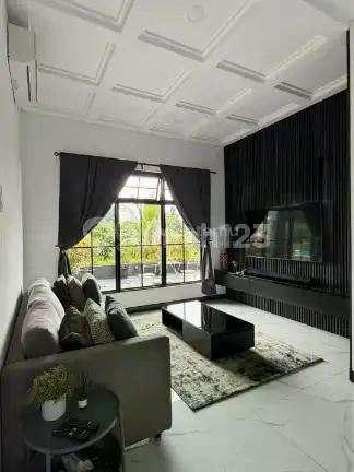 Dijual Rumah European Style 3 Lantai BSD