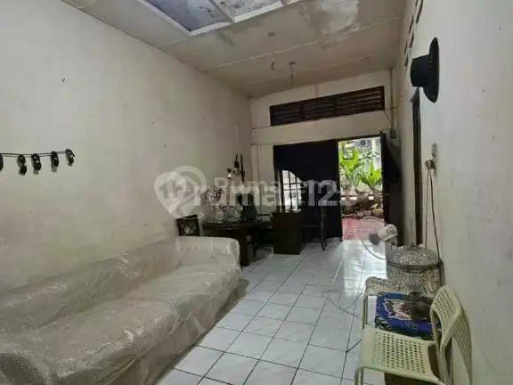Dekat Blok M, Dijual Rumah Hitung Tanah di Gandaria Keb Baru Jak Sel