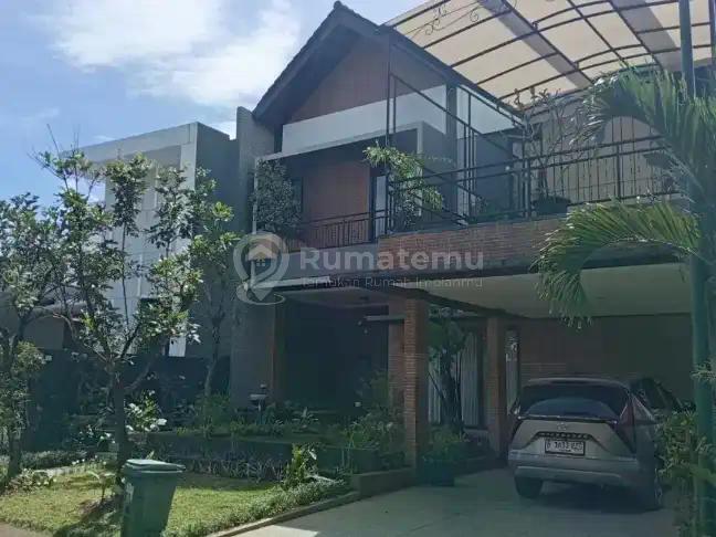 Rumah Tropis 3 Lantai Full Furnish SHM ada Kolam Renang dan Kolam Ikan Dekat Aeon Mall Sentul City