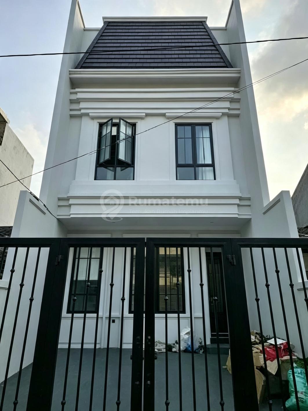 Jual Rumah Baru di Janur Kuning Bebas Banjir