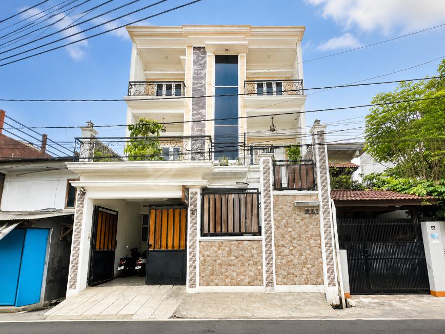 RUMAH KEBON JERUK DESIGN MODERN SEMI FURNISH JAKARTA BARAT