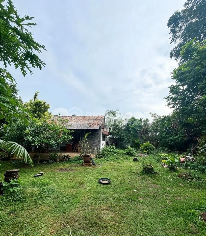 Dijual Rumah dan Tempat Usaha Lokasi Strategis di Kebayoran Lama Jaksel
