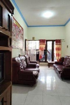 Rumah Kokoh Hoek Hdp Timur, Jan Lbr Lingk. Tenang dan Aman di Duri Kepa. 20760