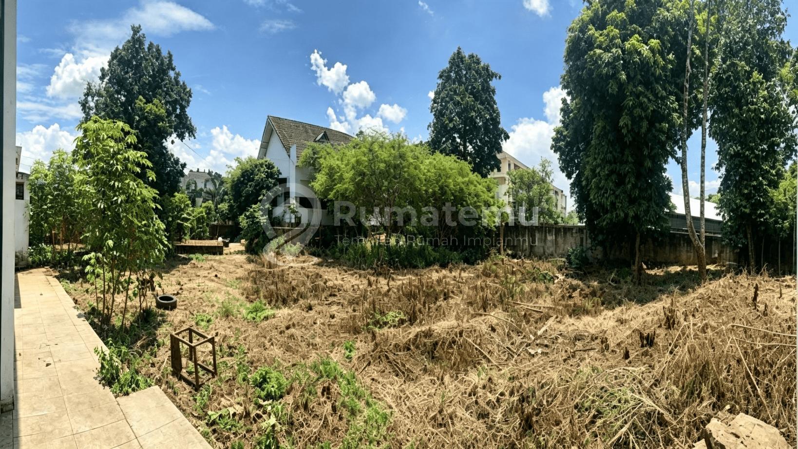 Dijual cepat tanah Akses jalan 2 mobil lebih di Bintaro Sektor IX, Pondok Pucung