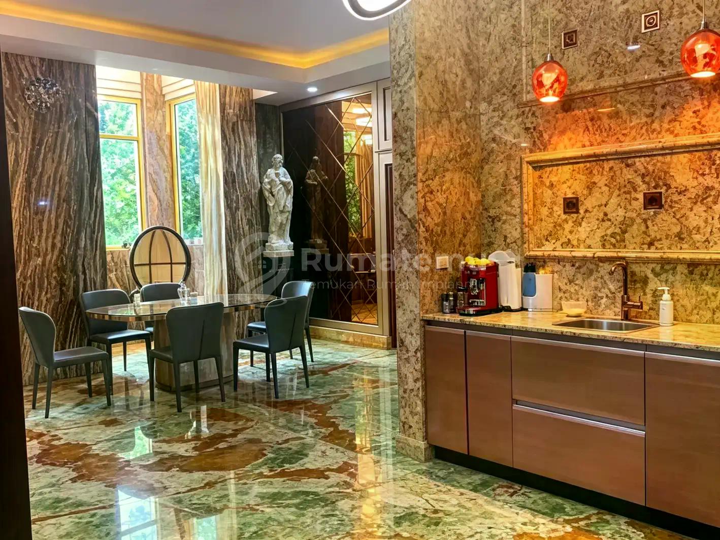 Dijual Apartemen Super Strategis di Paladian Park Kelapa Gading Tower F