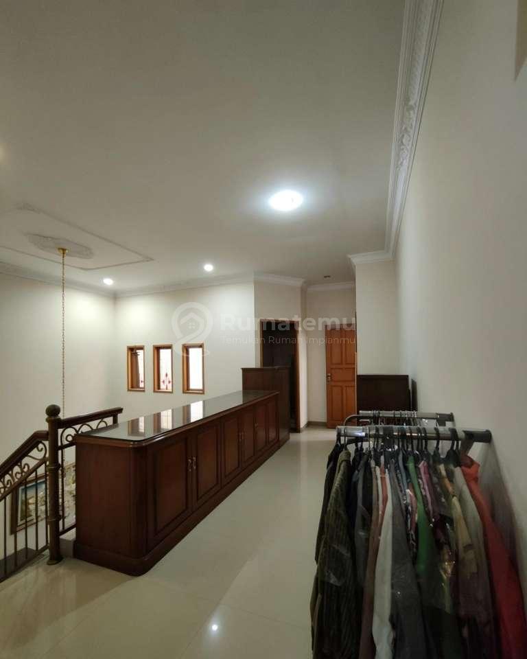 Dijual Rumah Secondary Terawat Kokoh di Cipinang Muara Jakarta Timur 