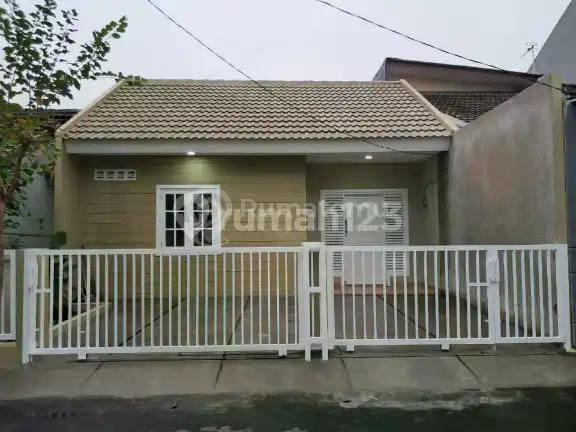 Rumah bagus dan strategis luas 113 meter sudah SHM carport 2 mobil Griya loka sektor 1.4 BSD