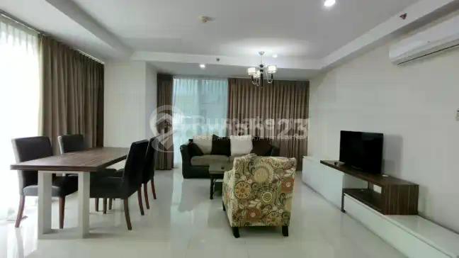 Dijual Unit 2 BR di Kemang Village Residence, Pet Friendly