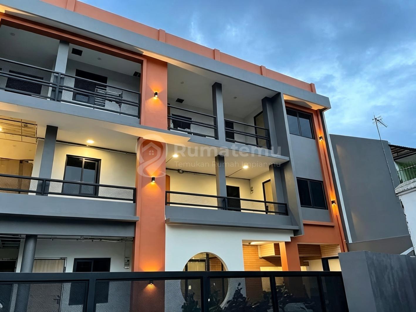 Jual Rumah Kost Aktif Mewah Keren di Buah Batu Bandung