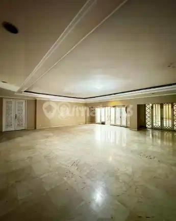 Dijual Rumah 2 Lantai di Menteng. Lokasi Elite, Dekat Jl. Suwiryo