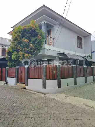 Rumah Bagus Siap Huni Di Cipete