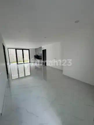 Rumah Brand New Harga Murah 2 Lantai di Bsd