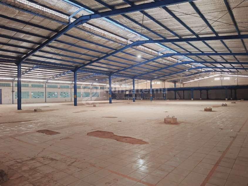 Gudang Ex Pabrik Jalan Raya Mercedes Benz Gunung Putri Bogor