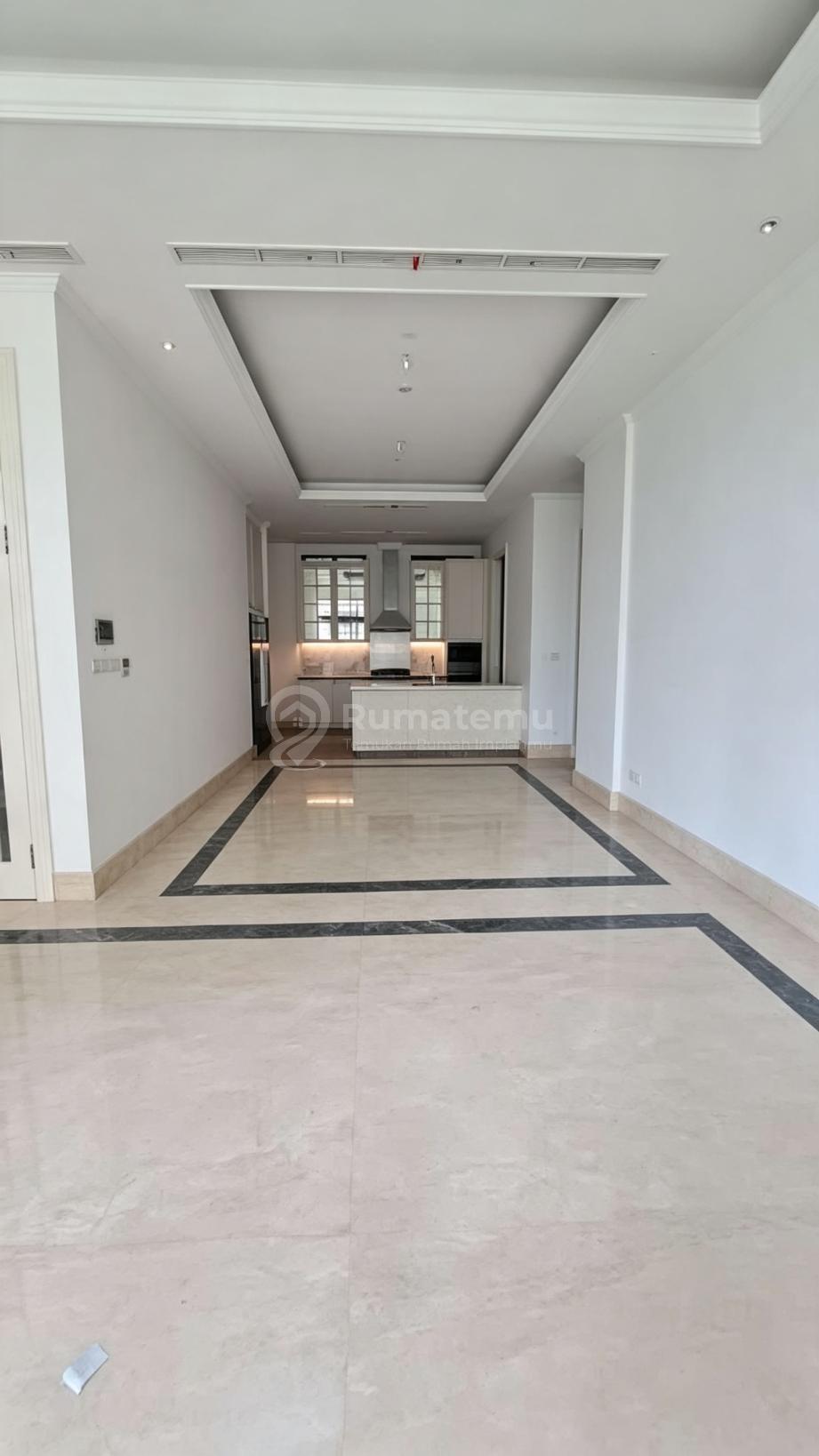 Dijual dan disewakan Apartemen Semi Furnish Le Parc private lift