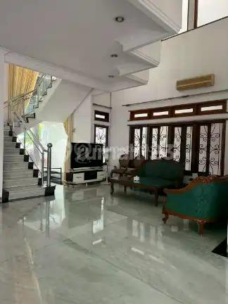 Bukit Gading Villa Tampak Siring Luas 504