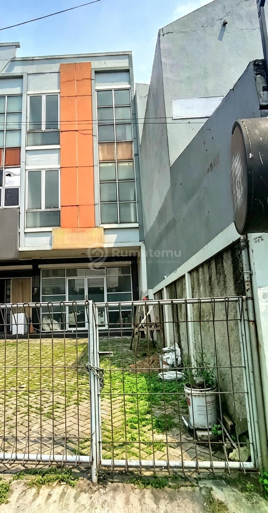 Jual JALAN PAHLAWAN, REMPOA, CEMPAKA PUTIH, KECAMATAN CIPUTAT TIMUR, TANGERANG SELATAN, BANTEN