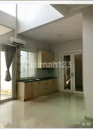 Dijual rumah di Alam sutera , dekat BINUS dan UBM, dekat tol