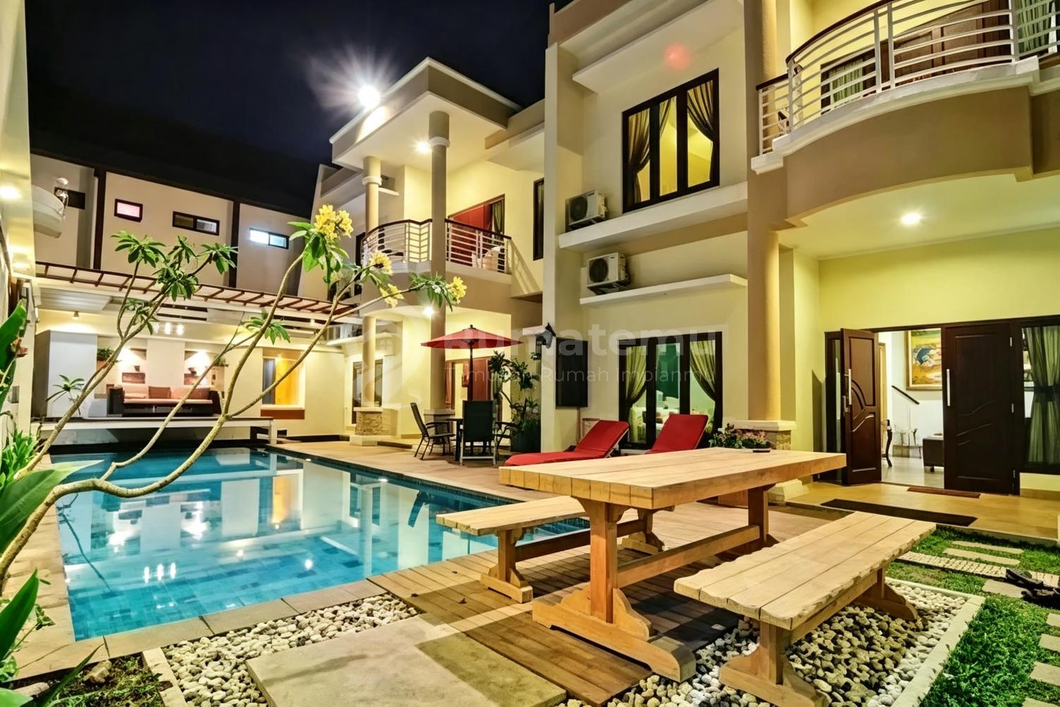 Villa Dijual di Maguwoharjo Yogyakarta, Luas Tanah 240m2