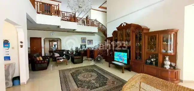 Rumah Tenang Area Gedong, 600 Meter ke Tb Simatupang
