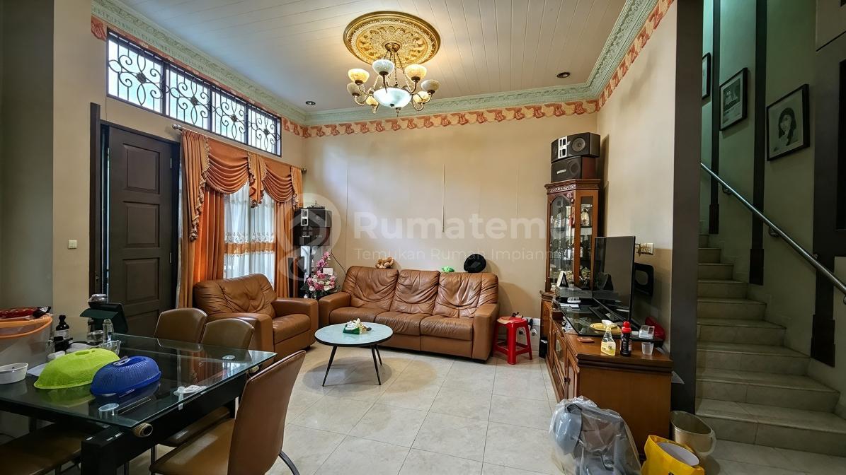 Dijual Rumah 2,5 Lantai 4 KT di Gading Park View Kelapa Gading