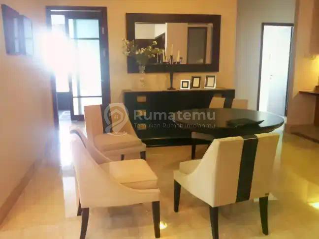 APARTEMEN (DISEWA)  The Capital Residence (Apt Lux dengan Private Lift di kawasan Gatot Subroto Jaksel).