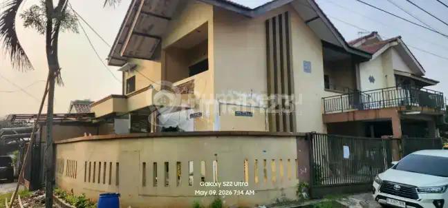 Rumah 2 Lantai Hoek Sedang Renovasi Nusaloka BSD