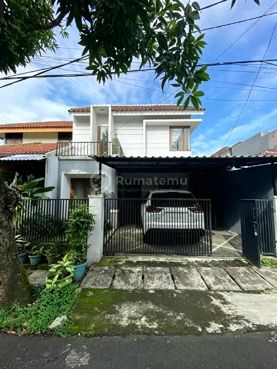 Rumah Asri Dalam Komplek Strategis di Kalimalang Duren Sawit