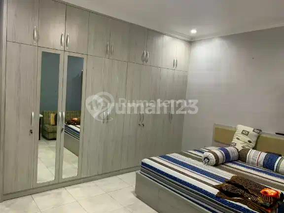 Rumah 2 Lantai Cantik Full Furnished Row Jalan Luas Catalina Gading Serpong