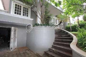 Rumah Minimalis di Pondok Indah, Kebayoran Baru, Jakarta Selatan