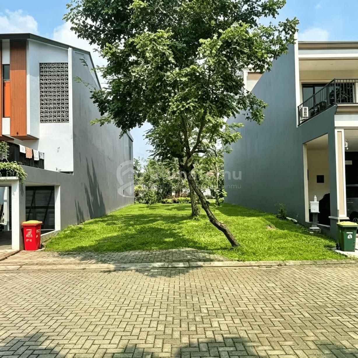 Dijual kavling di Cajuputih, de park, bsd, depan taman, kotak, timur laut