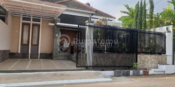 Jual Rumah Gegerkalong Dekat Pondok Hjau Bandung