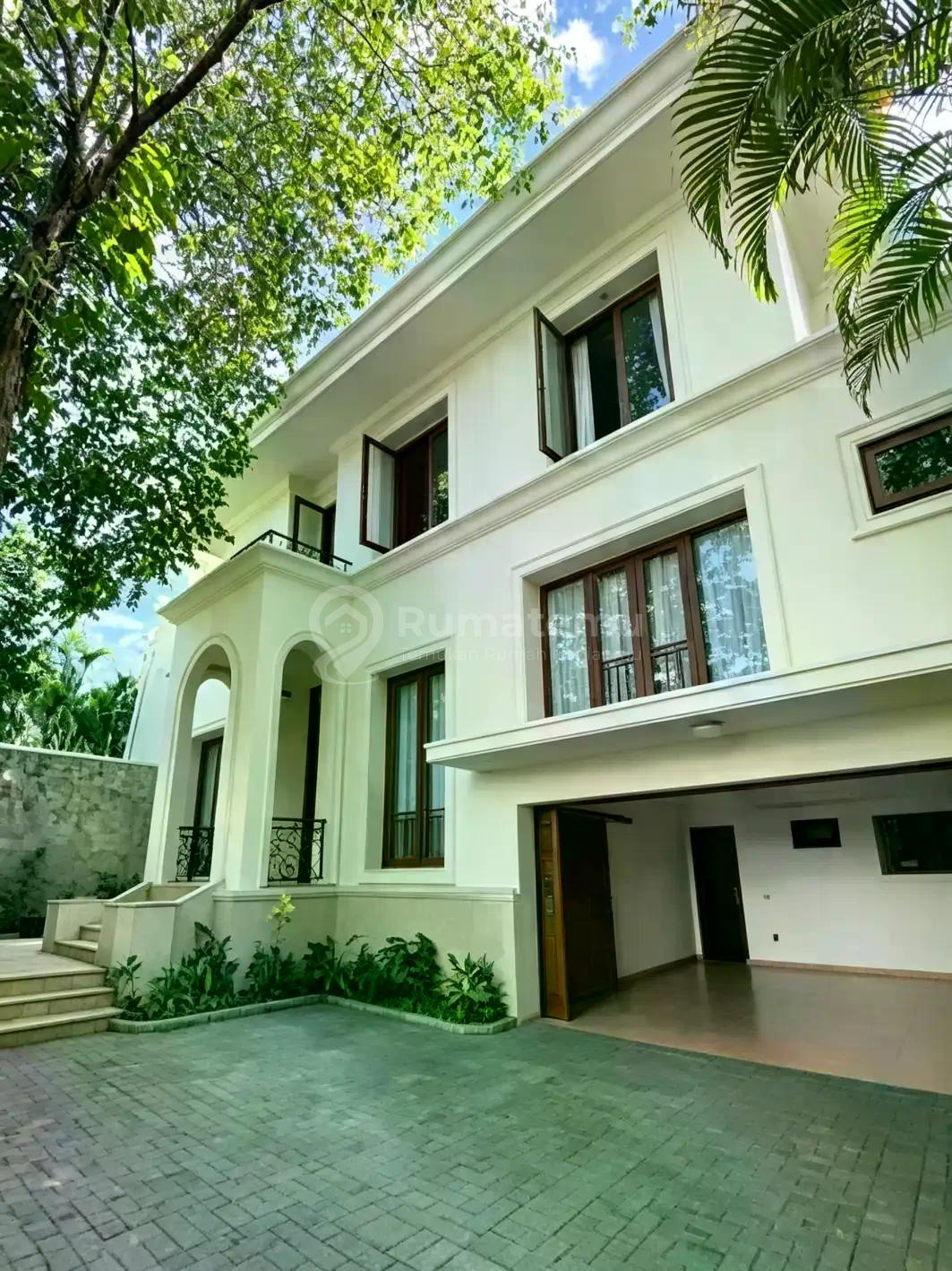 Luxury Ready To Move In House For Rent At Pondok Indah
