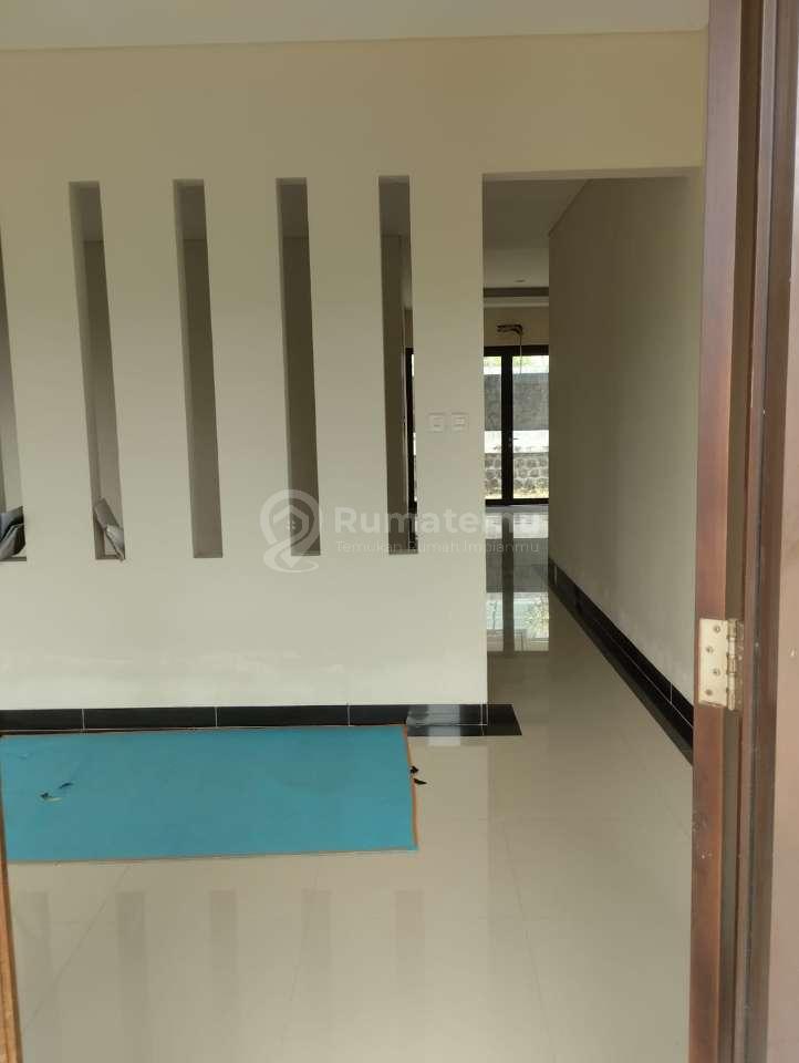 Rumah Siap Huni Cluster Depan Sentul City, Dekat ke Ah Poong