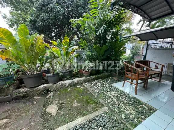 Dijual Cepat Rumah Hoek BSD