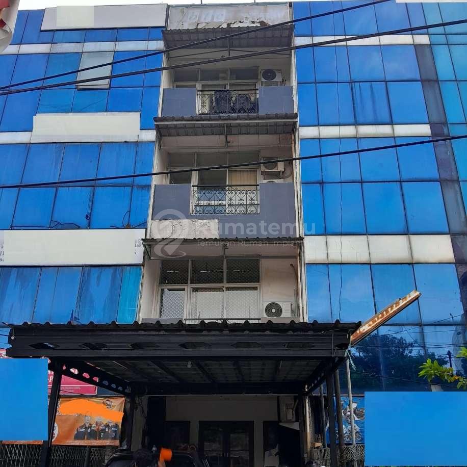 Disewakan Ruko Semi furnished Akses jalan 6 mobil di Warung Buncit, Ragunan, Pasar Minggu, Jakarta