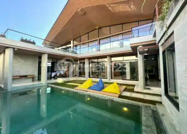 Ready For Sale Beautyfull 5 B R Villa In Sanur Bali