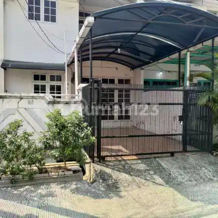 Dijual Rumah Siap Huni Dipluit Karang Asri , Muara Karang - Jakarta Utara