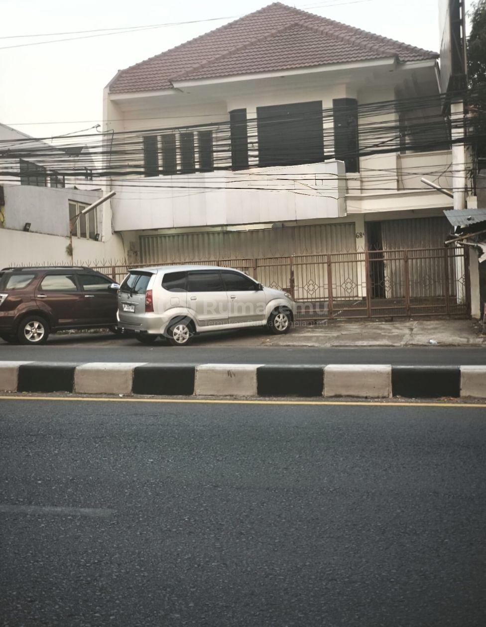 disewakan ruang usaha jl raya setia Budi semarang