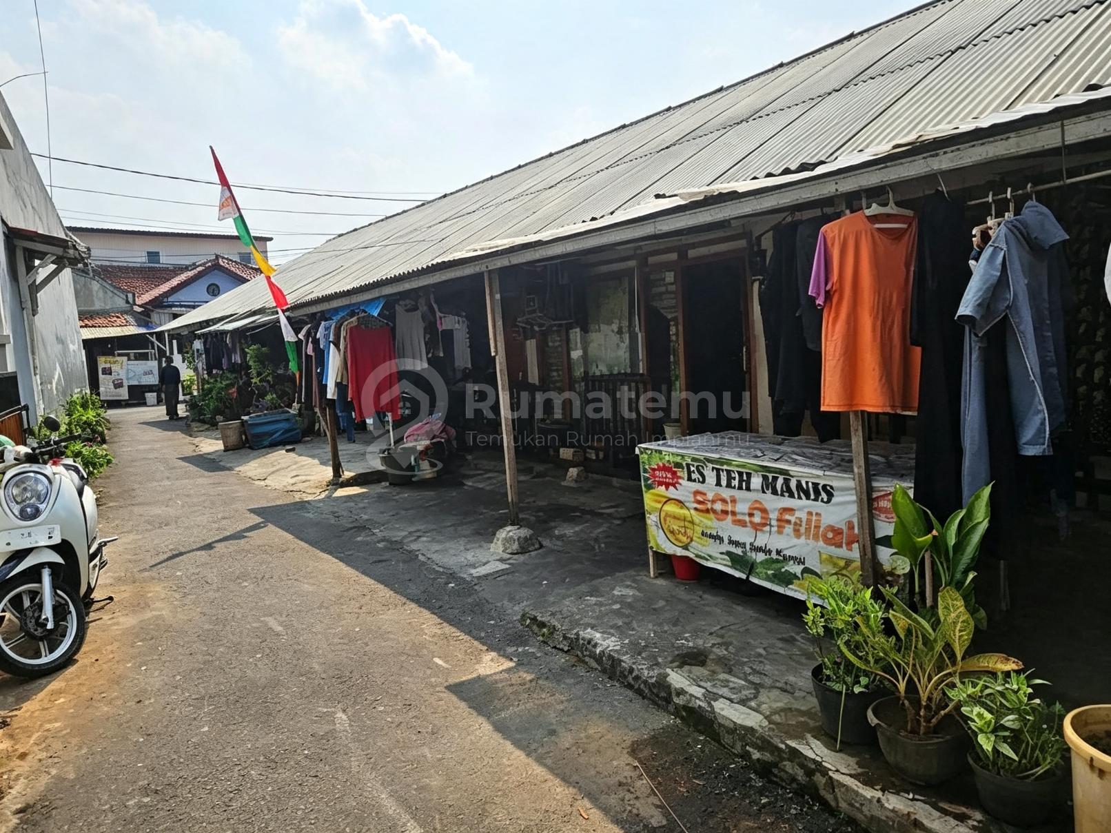 Dijual Cepat Kontrakan 6 Pintu Petukangan Utara Lokasi strategis di Jakarta Selatan - SHM, LT 220 M², Harga Rp2,8 Milia