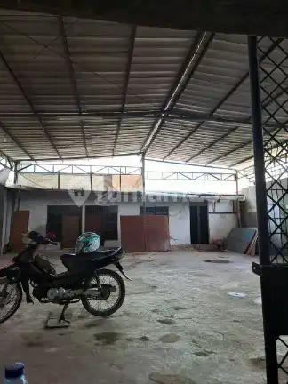 Gudang/ Ruko Ex Bengkel.disewakan Cepat Harga Bu Di Jl Raya Narogong