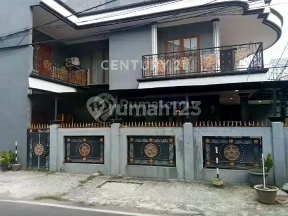 Rumah Premium Jakpus - 5 Menit ke Stasiun, 15 Menit Bundaran Hi