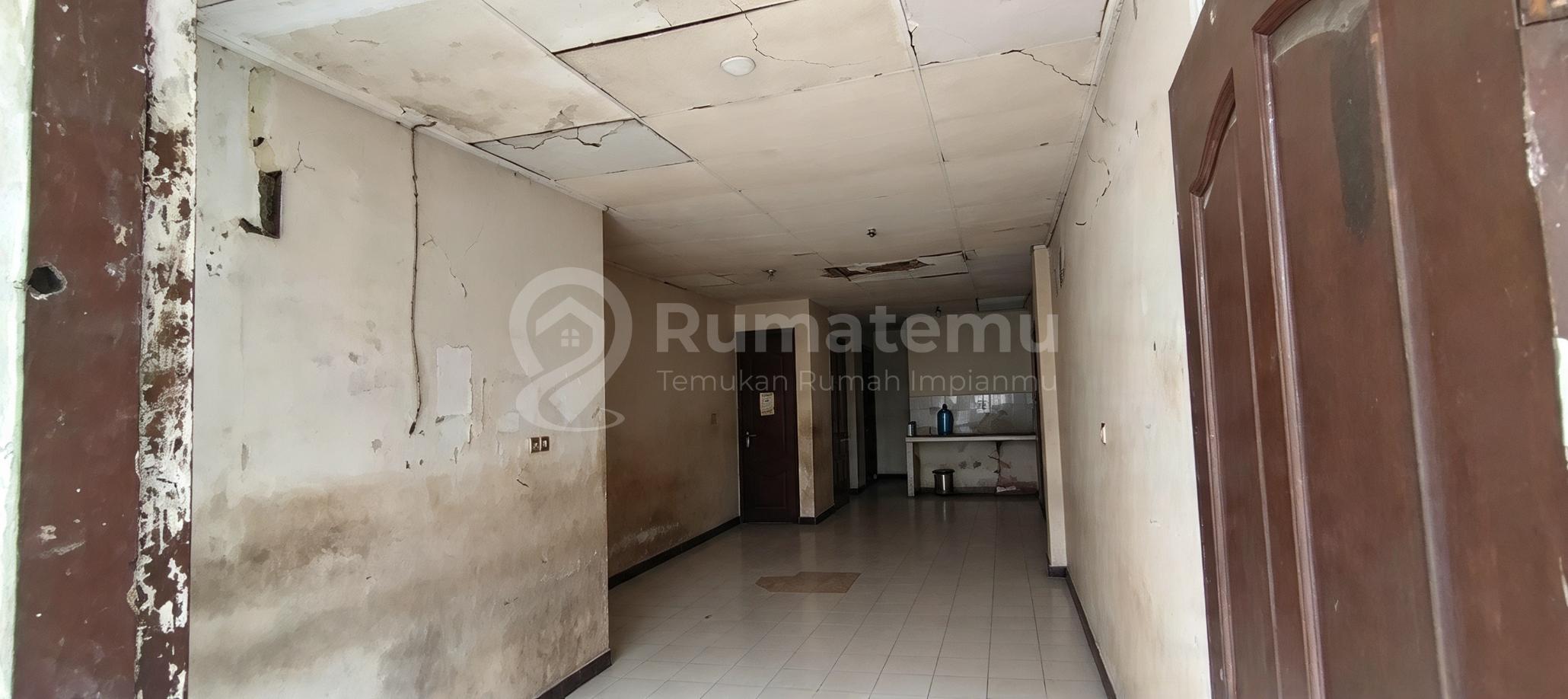 Dijual Rumah Jelambar Dalam Komplek Murah Hitung Tanah