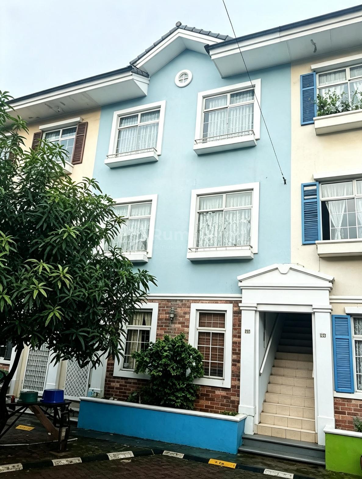 Dijual Rumah Modern Dan Siap Huni 2 Lantai 3KT 83m² di Karawaci