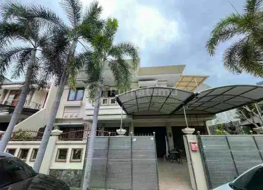 Rumah Citraland Dekat Gwalk Balinese Style Swimming Pool