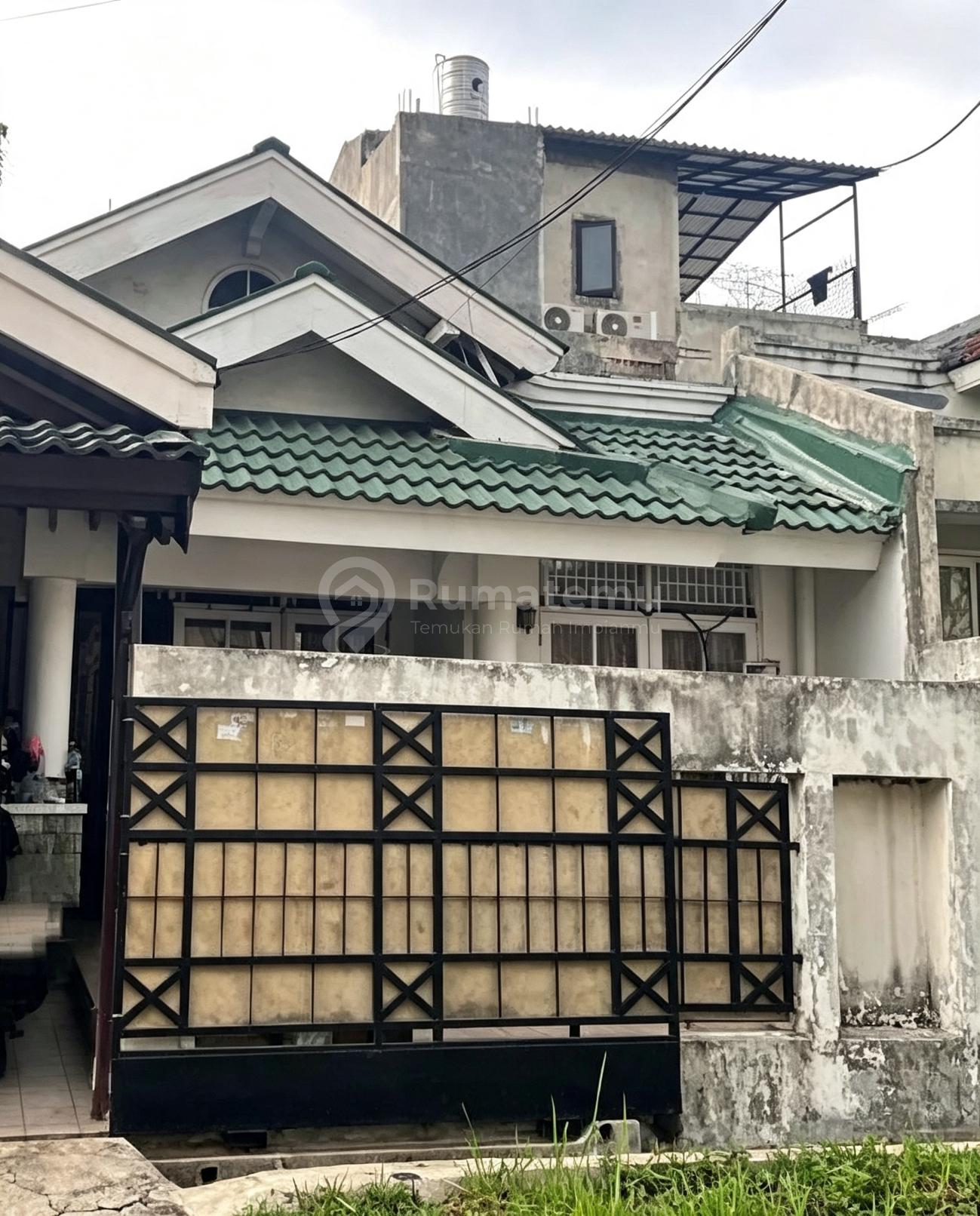 Dijual Rumah Siap Huni Lokasi Strategis Harga Menarik Di Bintaro Sektor 9