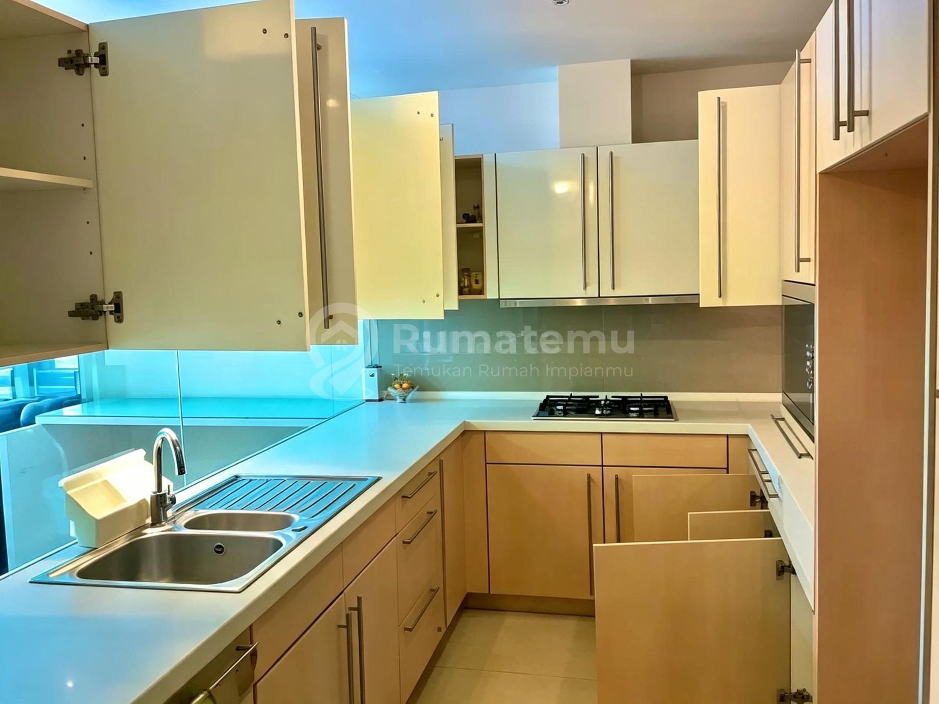 Murah Summit Kelapa Gading Full Furnished Luas 210