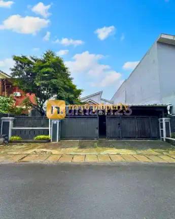 Rumah Mewah Tanah Luas Cocok Jadi Kantor dan Usaha di Condet