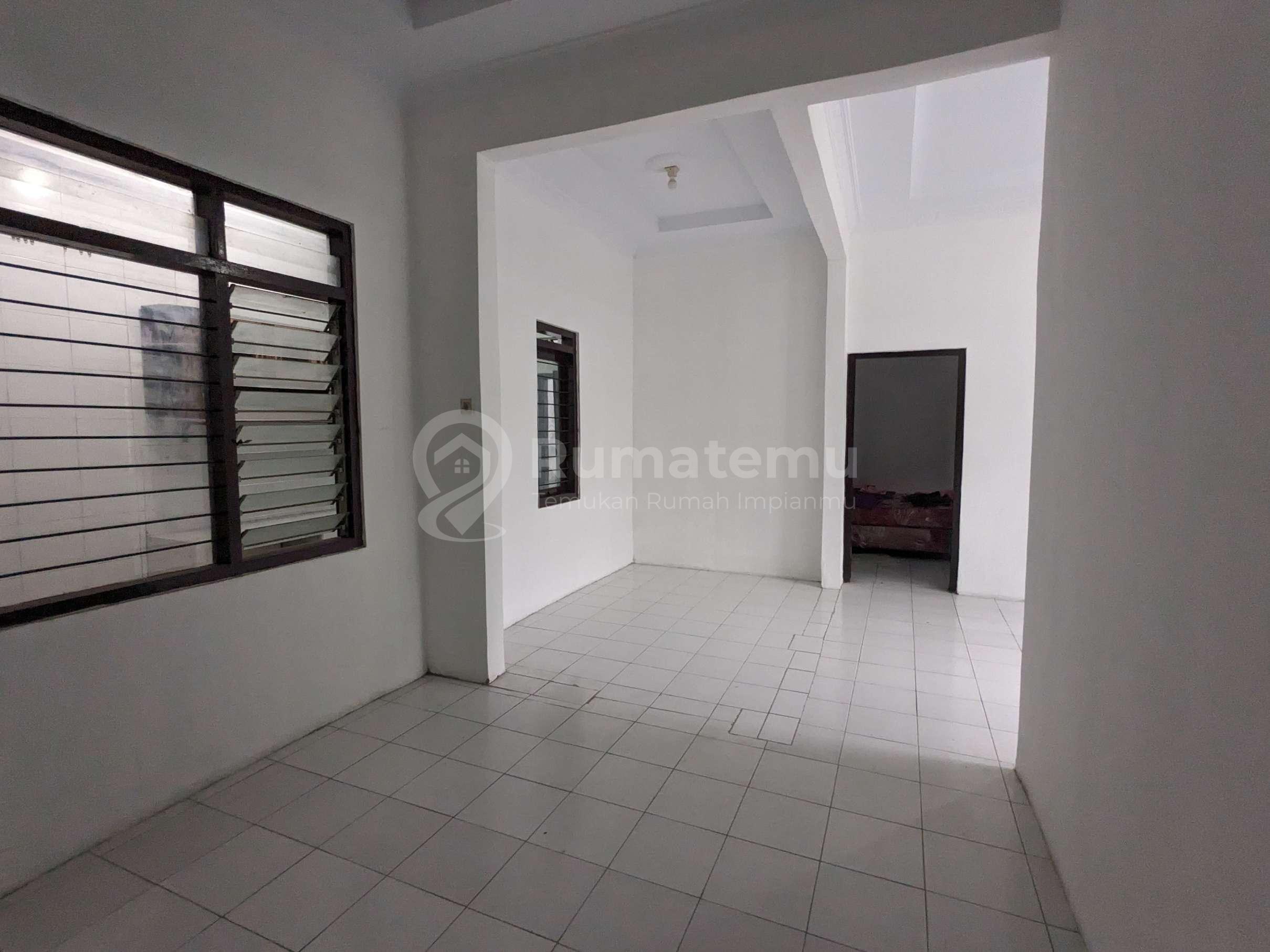 Tanah Murah Bonus Bangunan Rumah Komplek Jl Sulawesi Plemburan Sinduadi Mlati Sleman SHM PBG 5 Menit UGM Jogja
